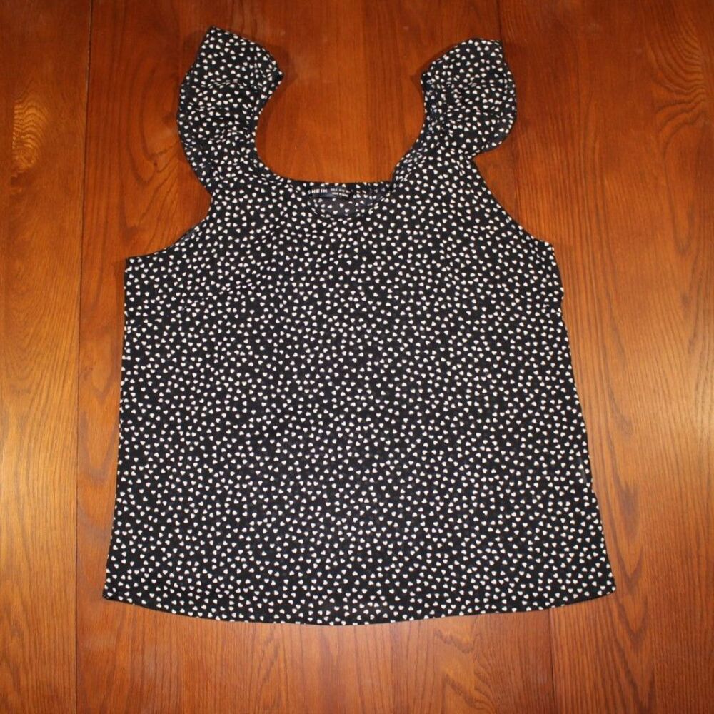 Shein Sleeveless Black & White Heart Pattern Top w/ Flutter Straps - Size S